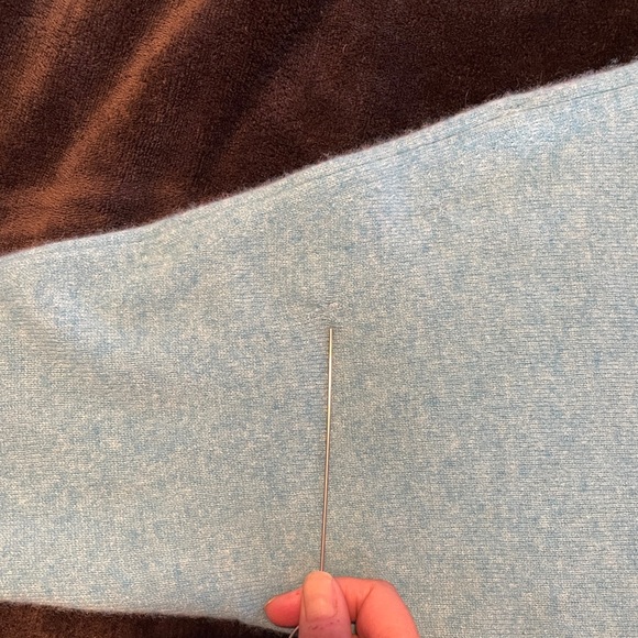 Tahari 100% Cashmere Turquoise Sweater Size L — Luxe & Cozy! - Picture 12 of 15